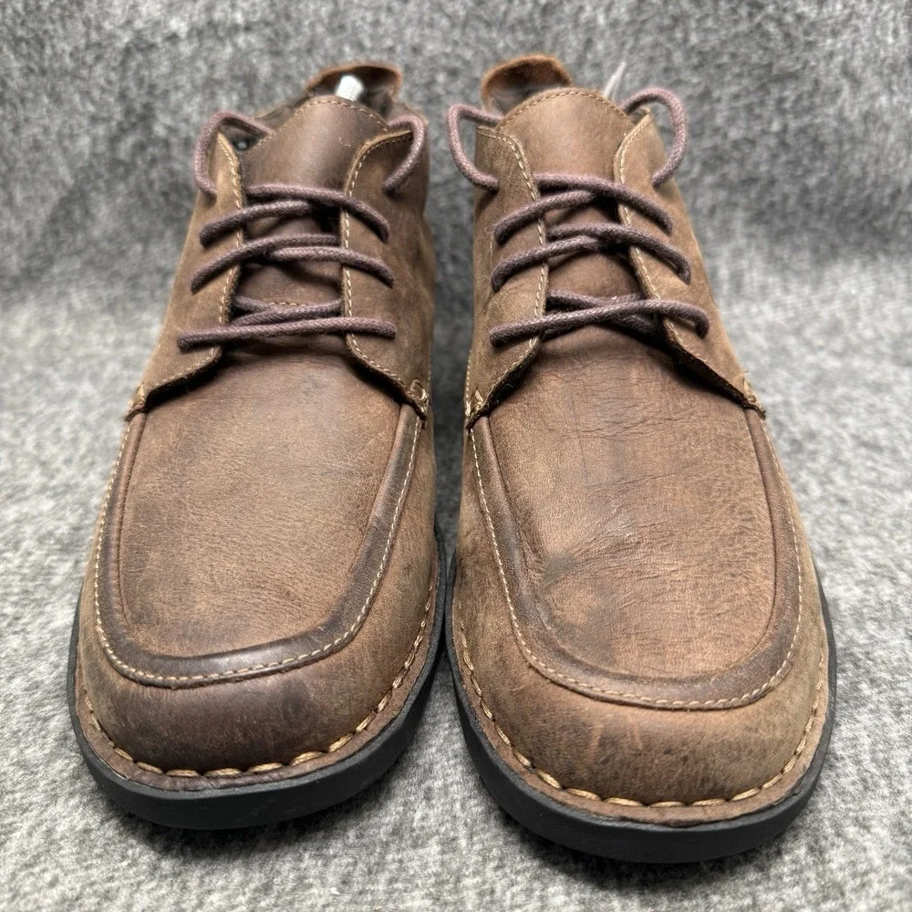 Clarks moc toe
